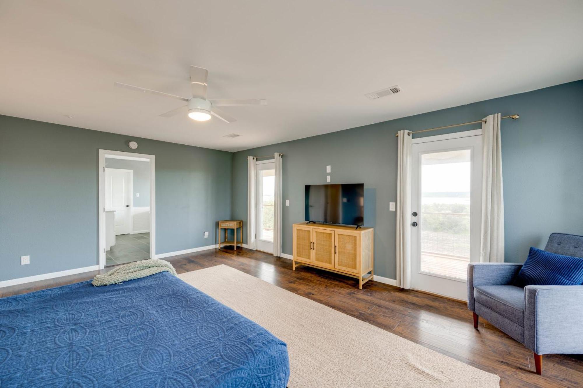 Lake Beach Access & Views, 5Kings! Buchanan Dam Exteriör bild